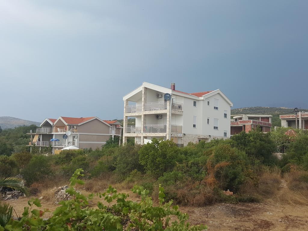 Apartment Vila Mirela Krimovica Luaran gambar